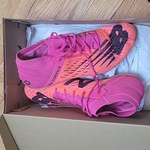 New balance track shoe